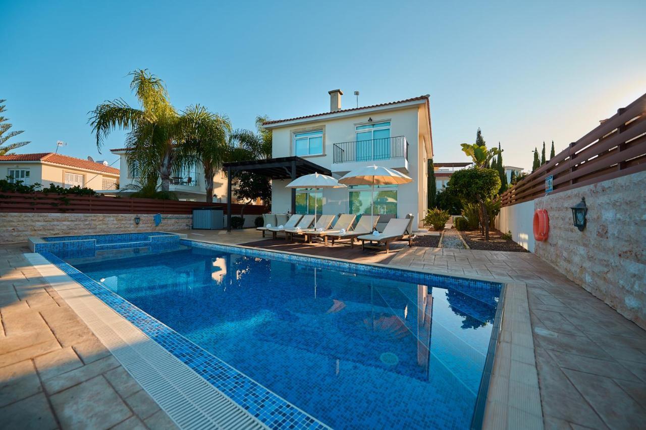 Beach Front Bella Vista By Ezoria Villas Protaras Dış mekan fotoğraf