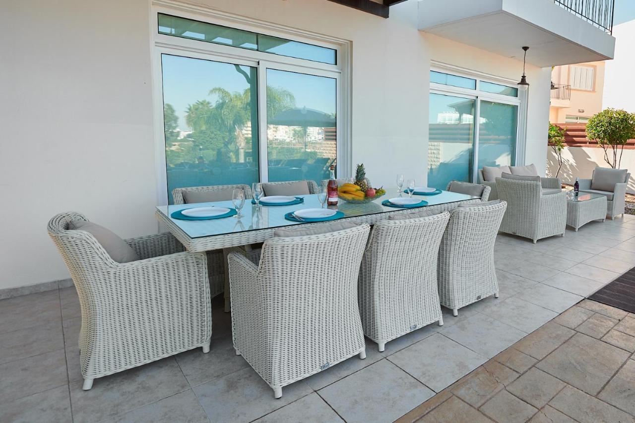 Beach Front Bella Vista By Ezoria Villas Protaras Dış mekan fotoğraf