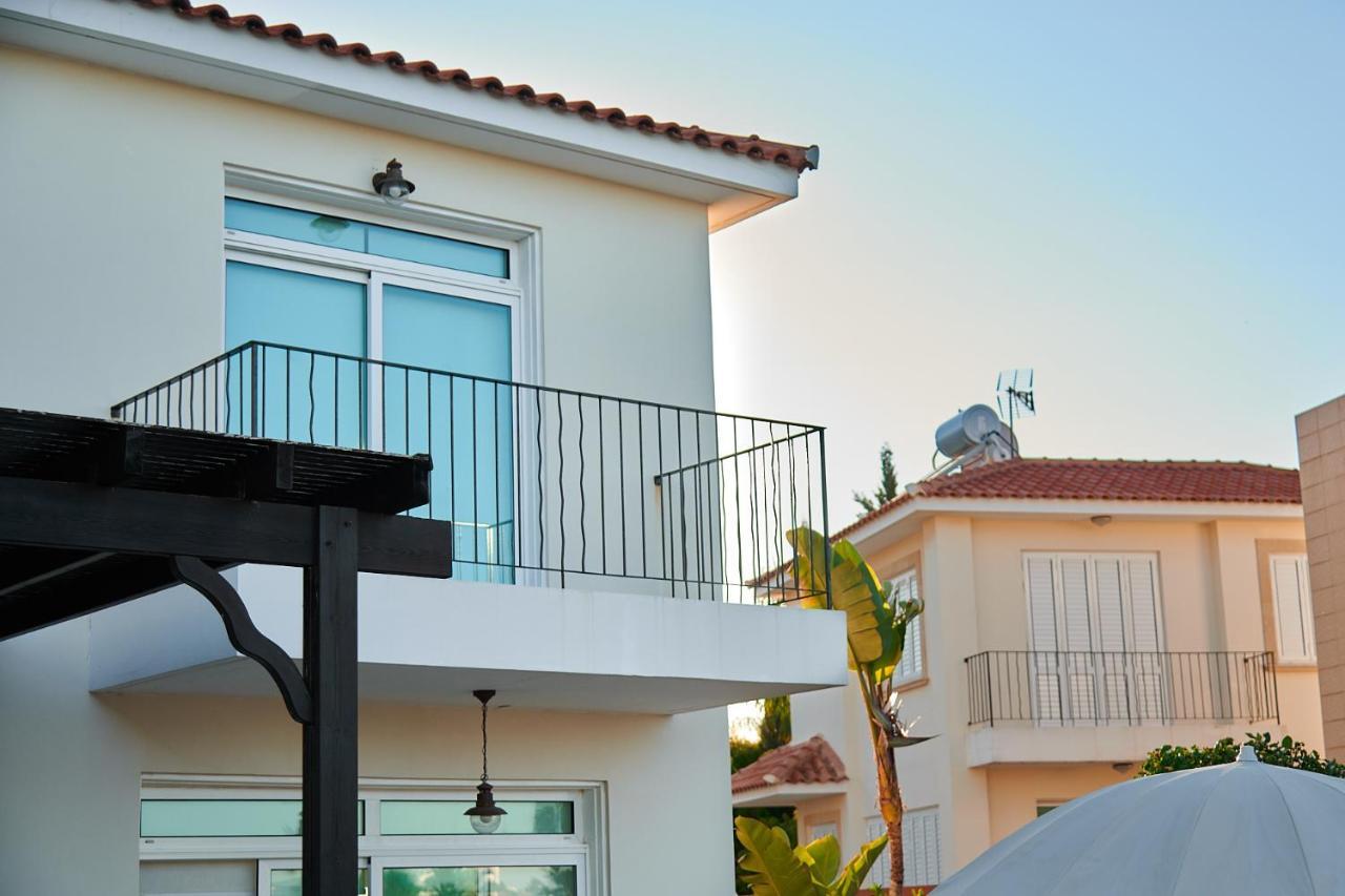 Beach Front Bella Vista By Ezoria Villas Protaras Dış mekan fotoğraf